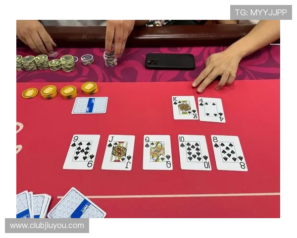 终极德州扑克：掌握高级技巧提升你的赢牌概率与比赛表现